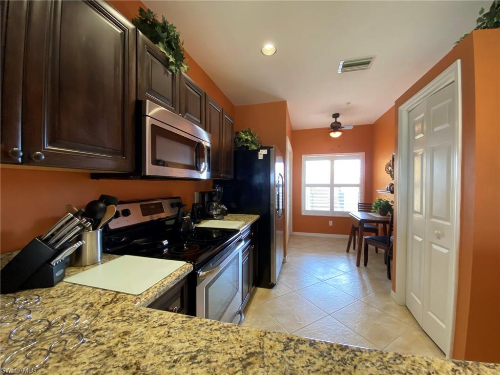 230 Vintage Cir A-404 Property Photo 4