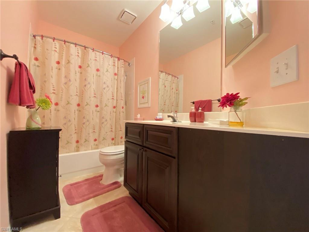 230 Vintage Cir A-404 Property Photo 18