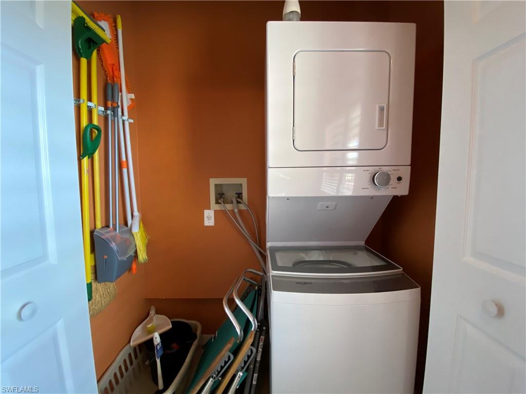 230 Vintage Cir A-404 Property Photo 19
