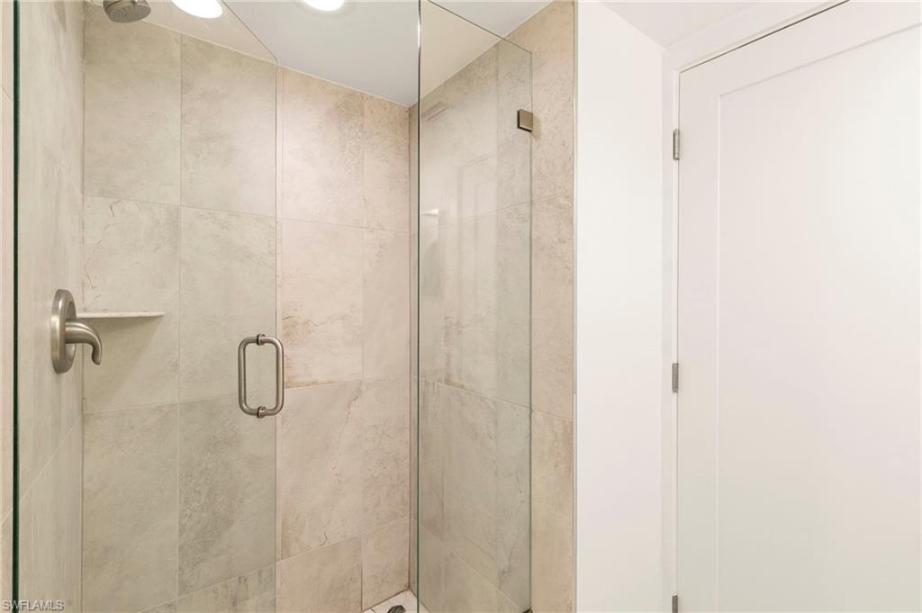 1215 Edington Pl O-1&2w Property Photo 14