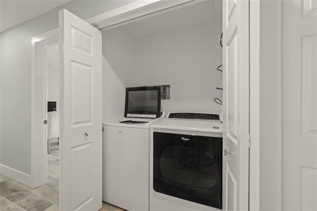585 Gulf Dr A2 Property Photo 32
