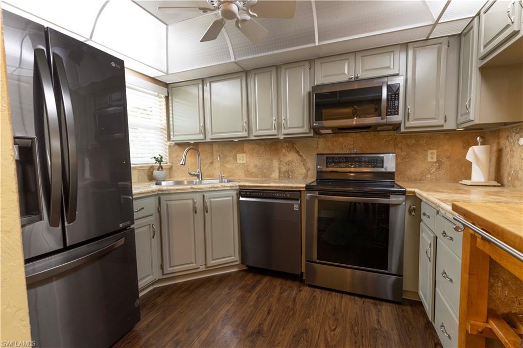 37 High Point Cir E 209 Property Photo 8