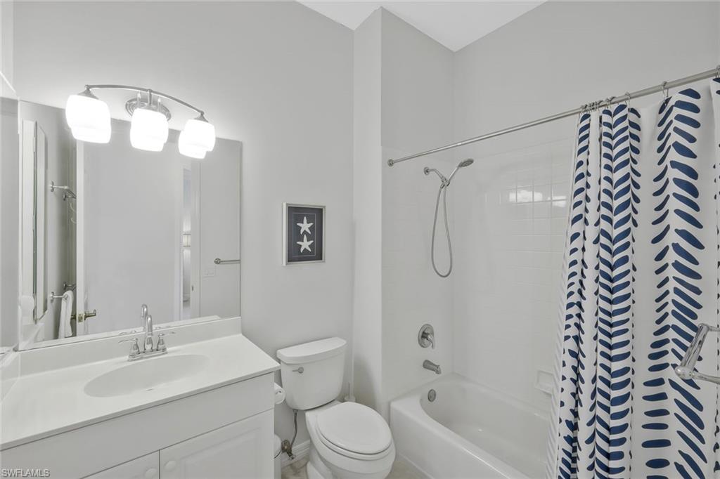 5095 Yacht Harbor Dr 203 Property Photo 17