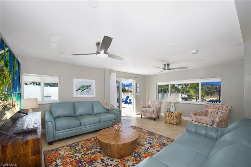 5440 Palmetto St Property Photo 4