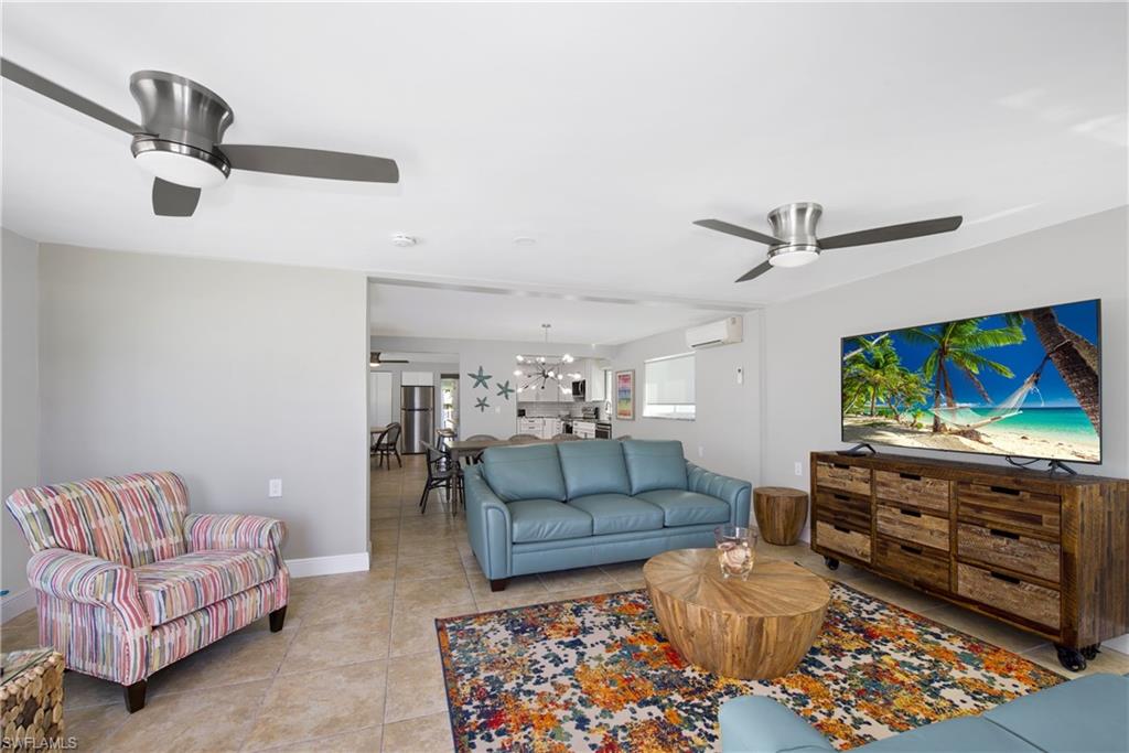 5440 Palmetto St Property Photo 5