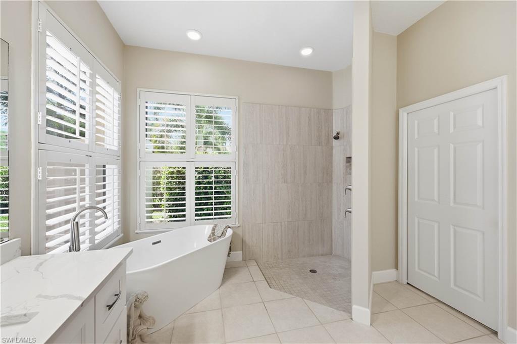9227 Troon Lakes Dr Property Photo 24