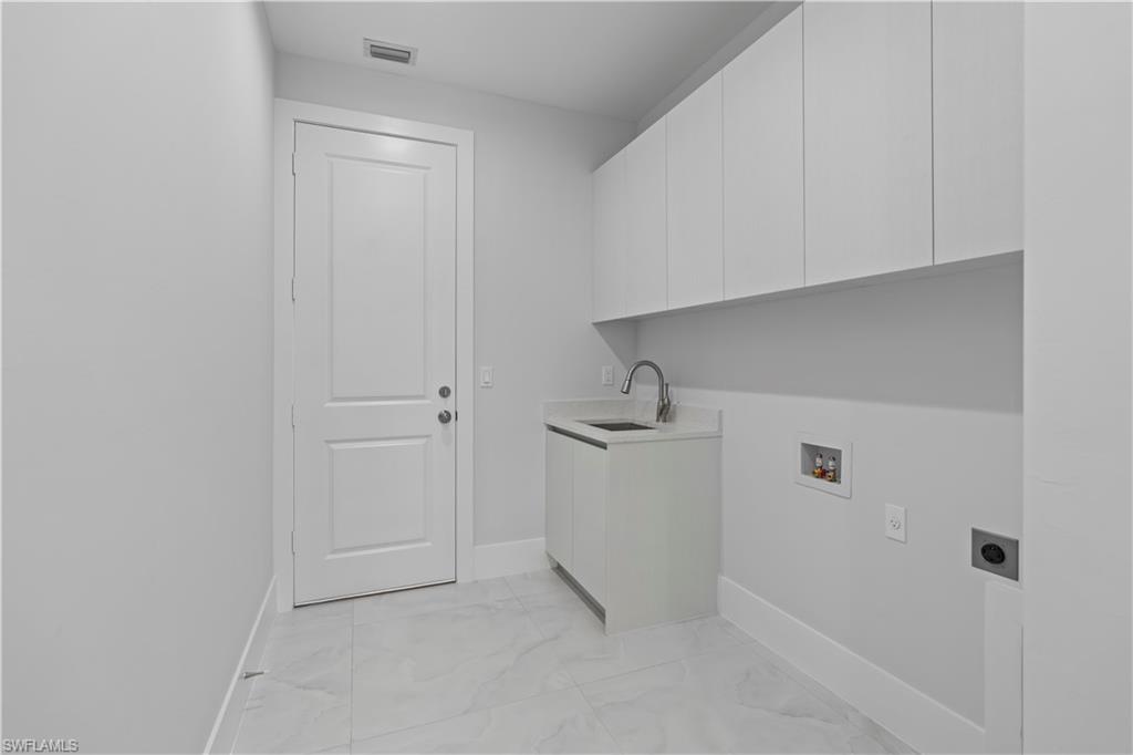 1745 Everglades Blvd S Property Photo 17
