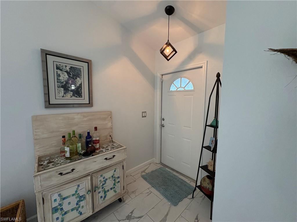 2500 Lee St Property Photo 29