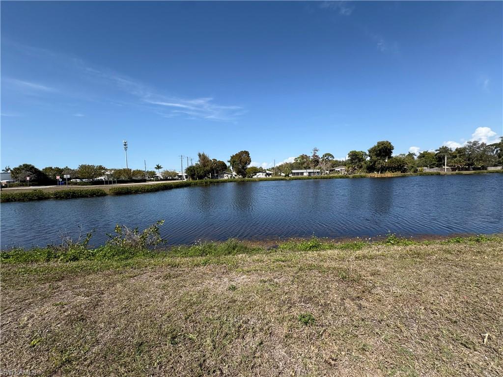 2500 Lee St Property Photo 41
