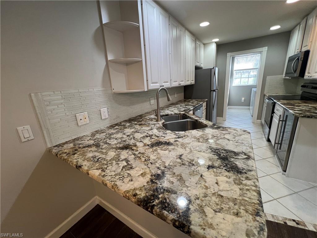 5365 Cove Cir 125 Property Photo 6