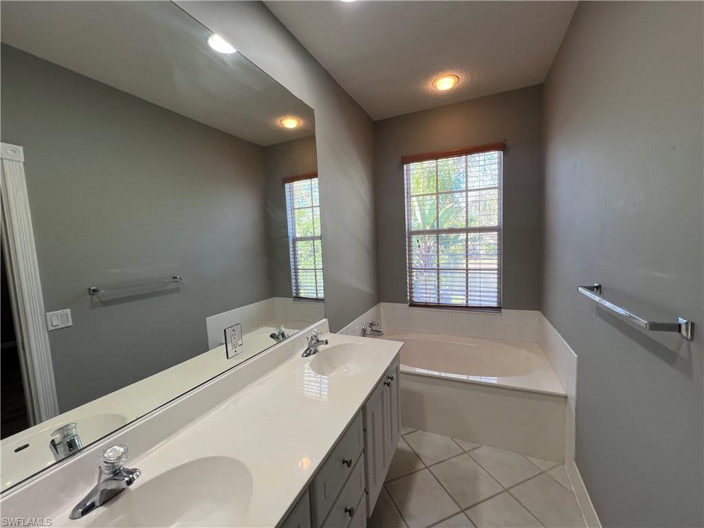 5365 Cove Cir 125 Property Photo 32