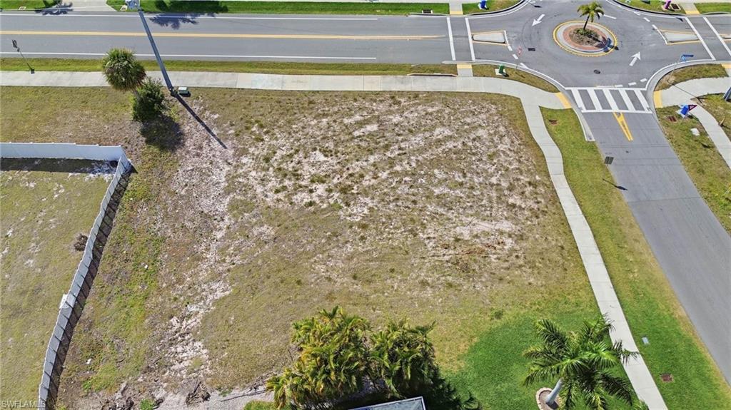 1201 6th Ave Property Photo 10