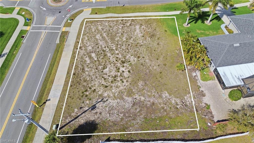 1201 6th Ave Property Photo 13