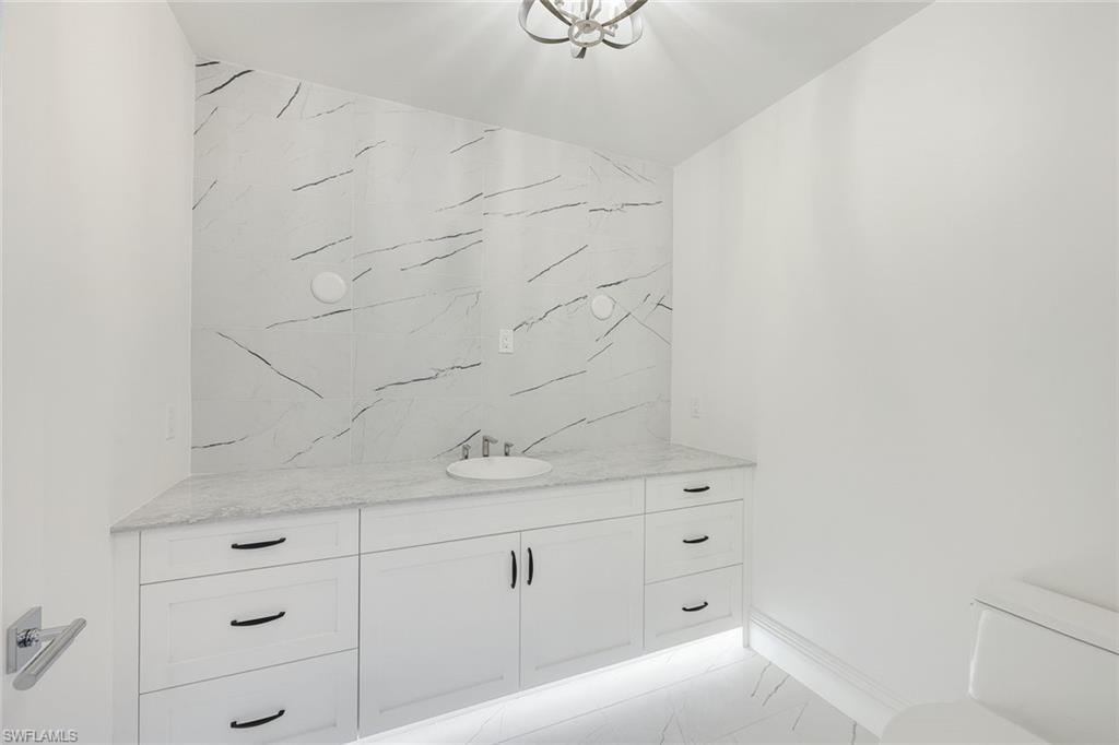 6230 Estero Blvd 201 Property Photo 30