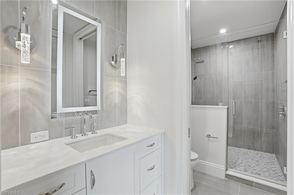 6230 Estero Blvd 202 Property Photo 28