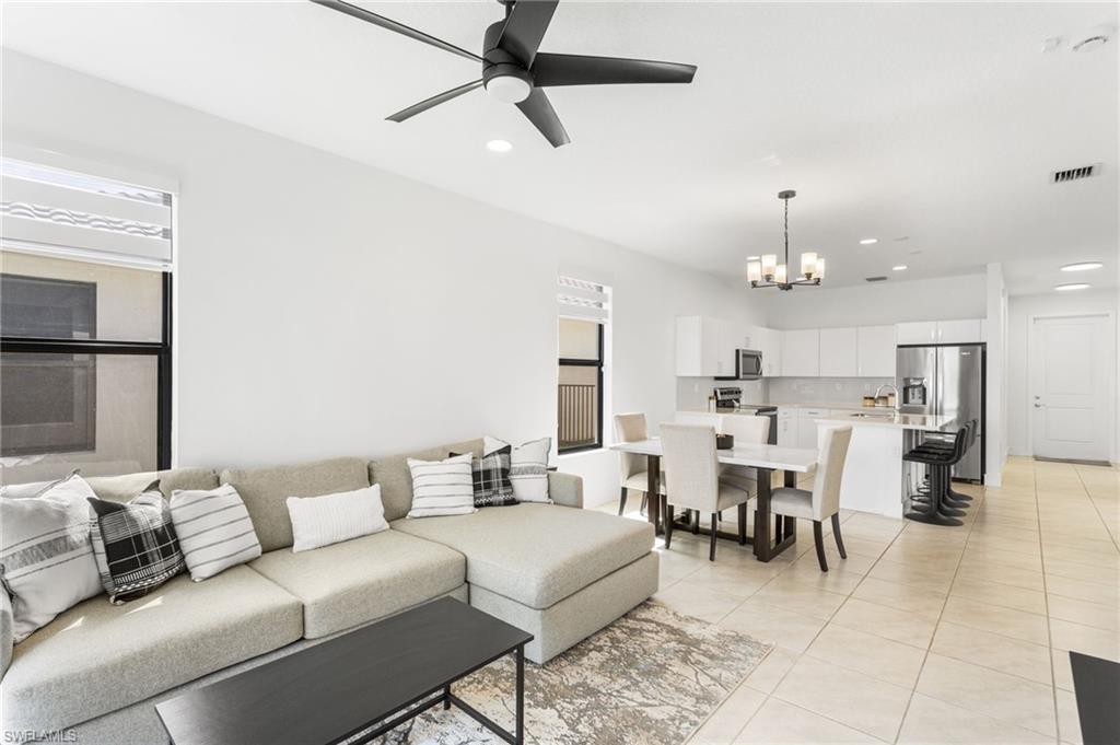 5646 Argento Dr Property Photo 4