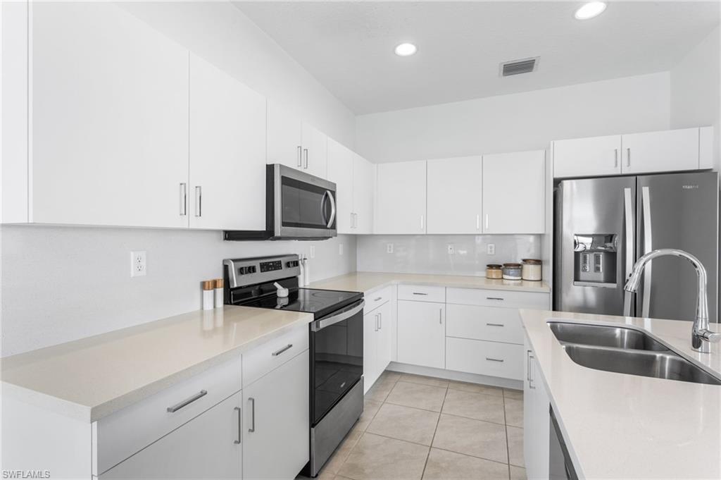 5646 Argento Dr Property Photo 7