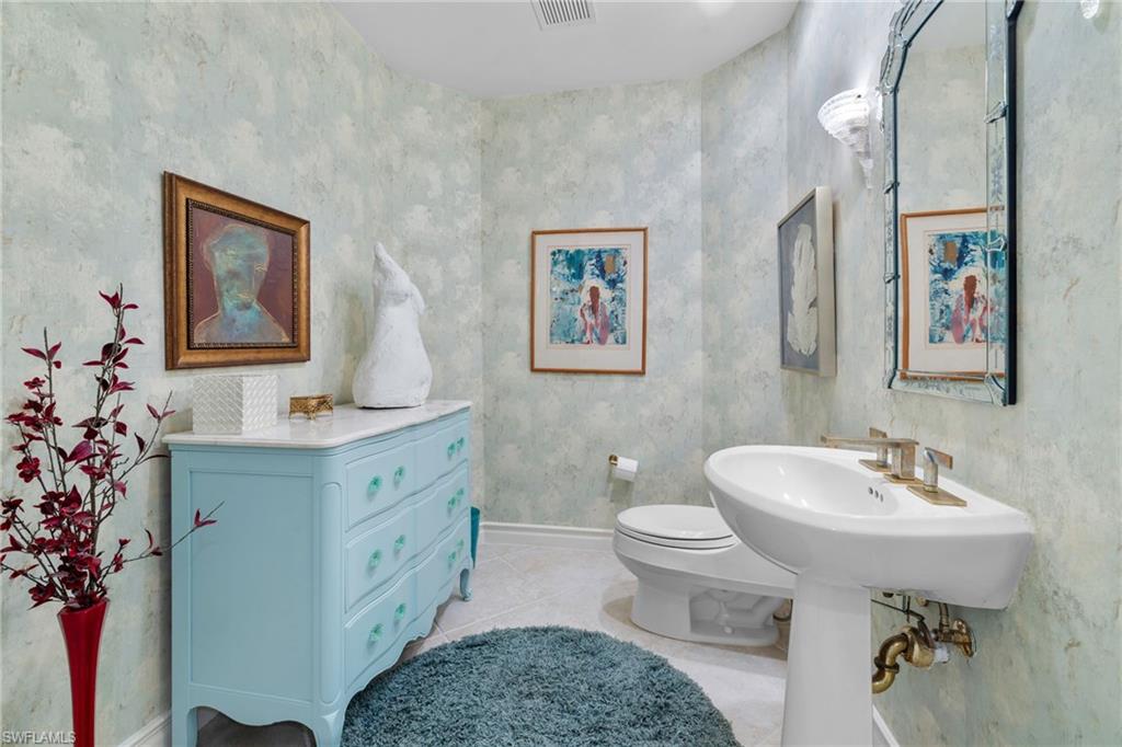 430 Cove Tower Dr 1501 Property Photo 33