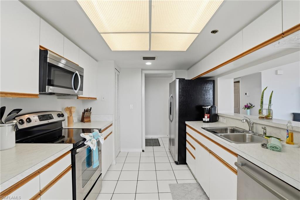 5550 Heron Point Dr 304 Property Photo 12