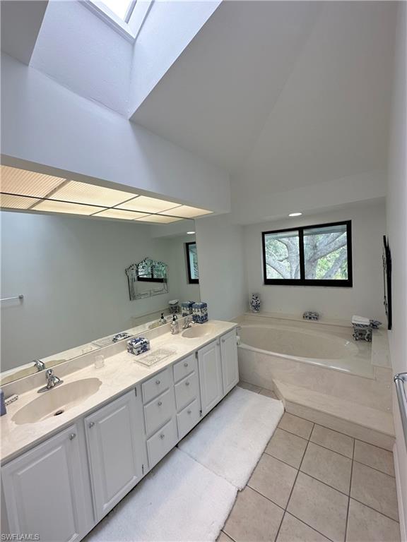 27121 Oakwood Lake Dr Property Photo 14
