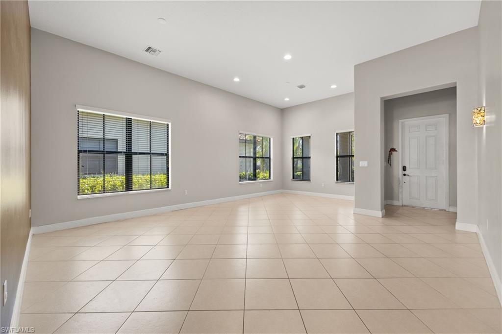 5116 Salerno St Property Photo 4