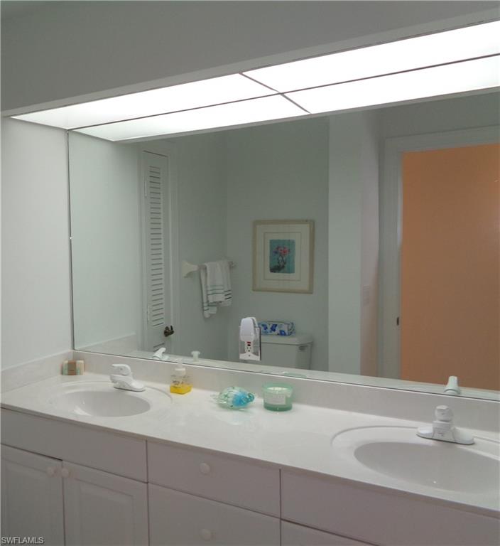515 Laguna Royale Blvd 102 Property Photo 17
