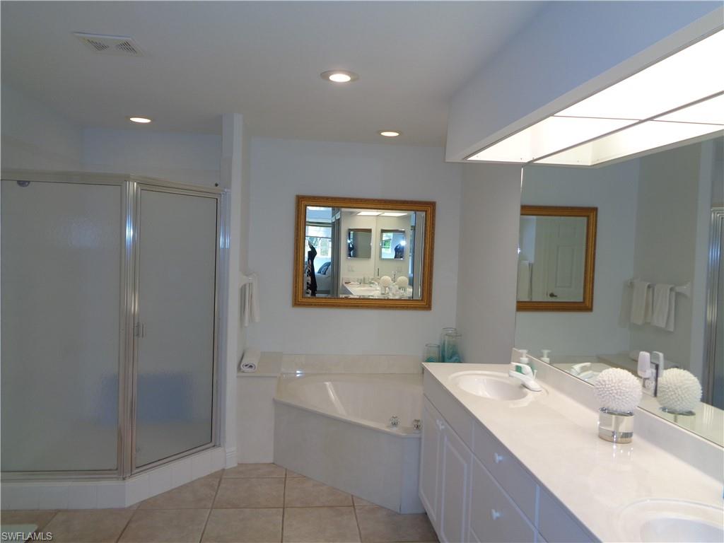515 Laguna Royale Blvd 102 Property Photo 22