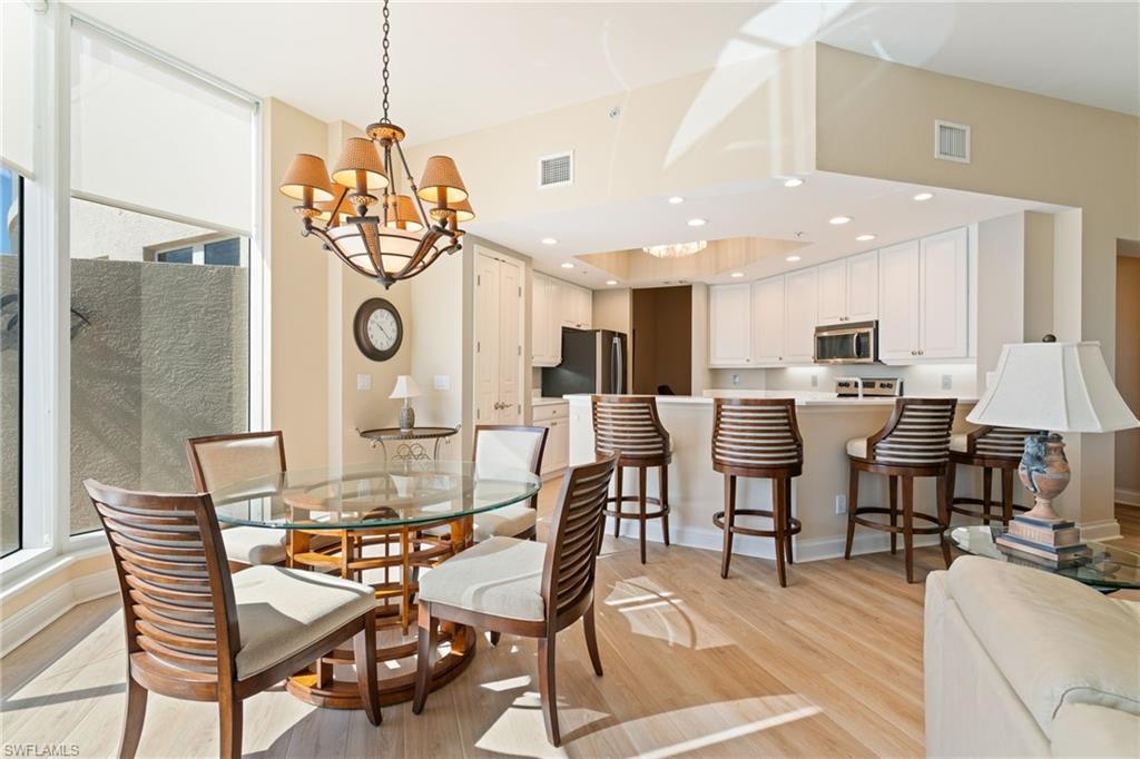 4137 Bay Beach Ln 525 Property Photo 13