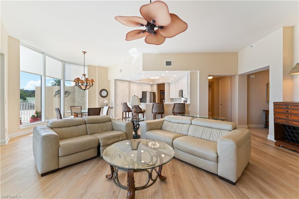 4137 Bay Beach Ln 525 Property Photo 15