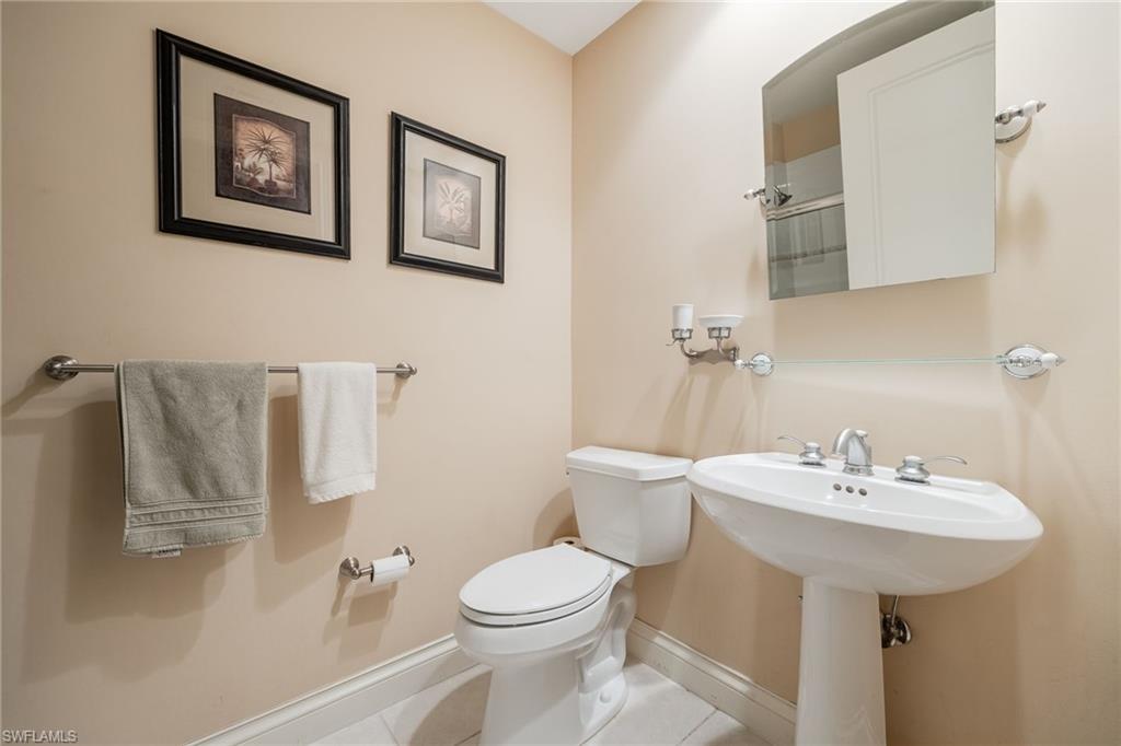 4137 Bay Beach Ln 525 Property Photo 22