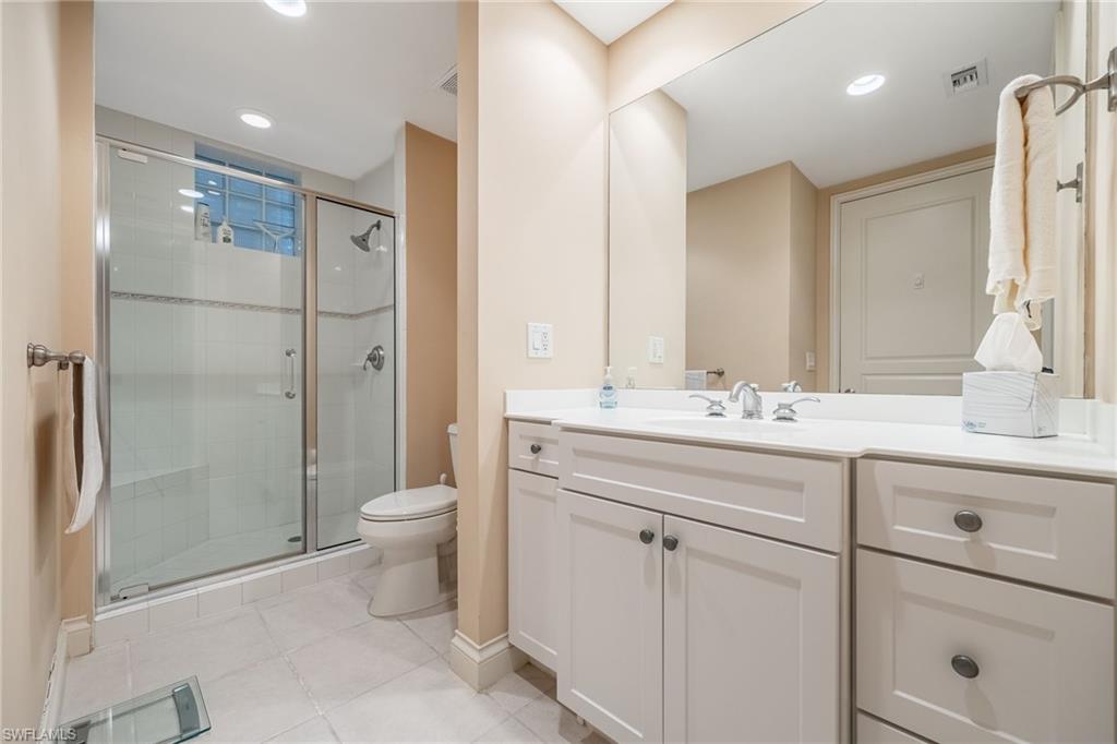 4137 Bay Beach Ln 525 Property Photo 23
