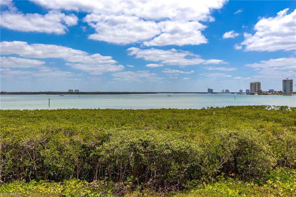 4137 Bay Beach Ln 525 Property Photo 27