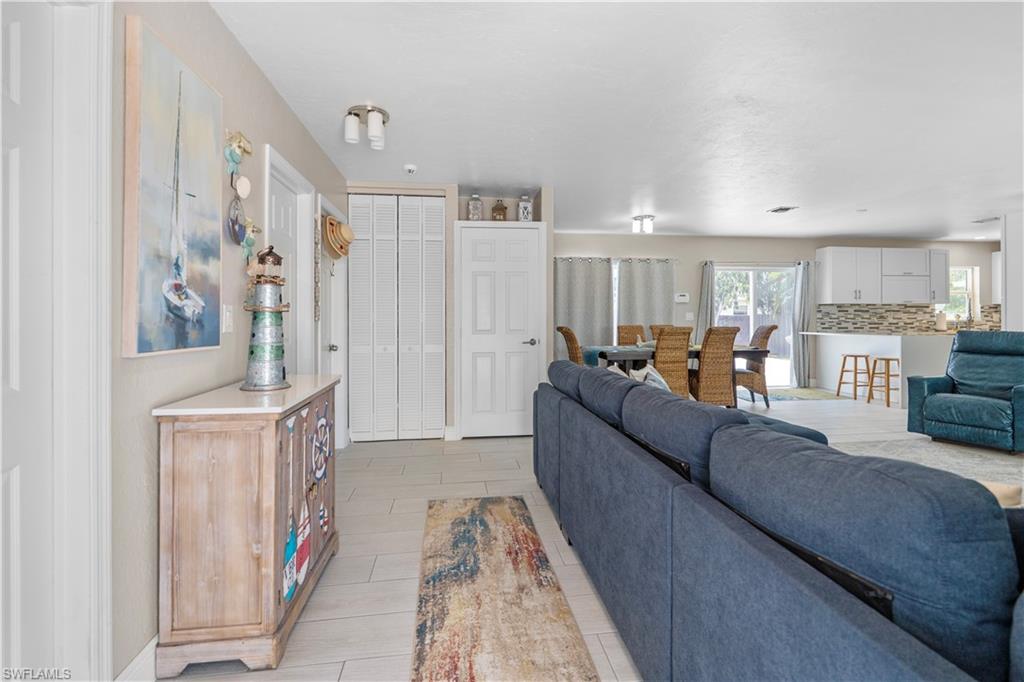 1263 Collier Blvd Property Photo 7