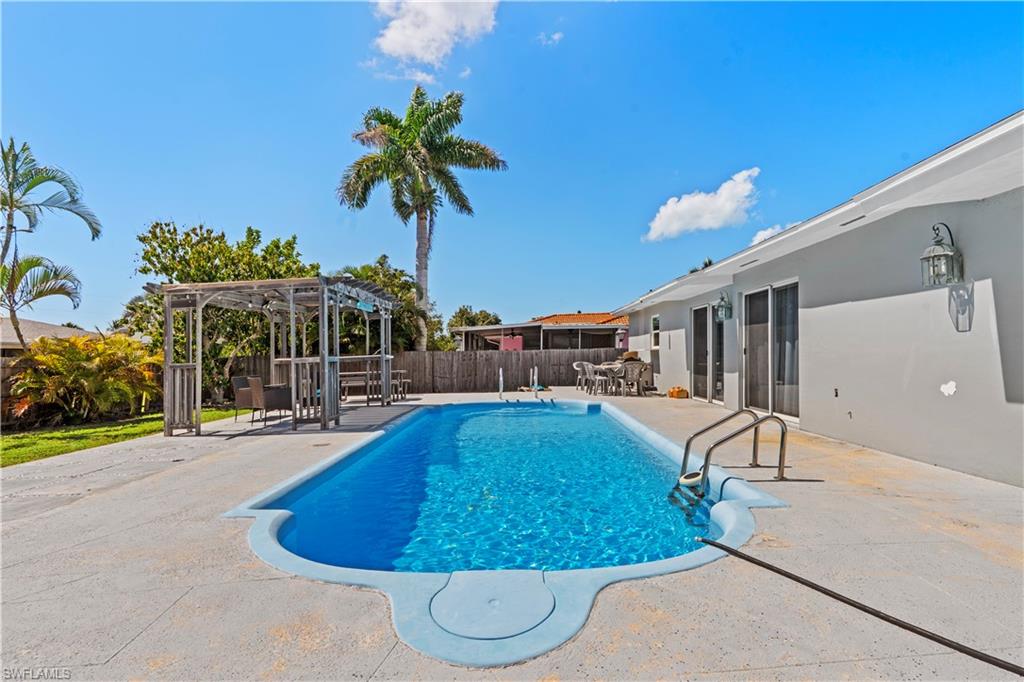 1263 Collier Blvd Property Photo 24