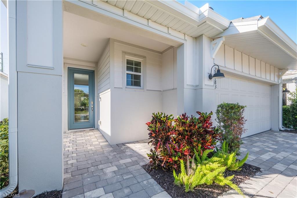 28483 Captiva Shell LOOP Property Photo 1