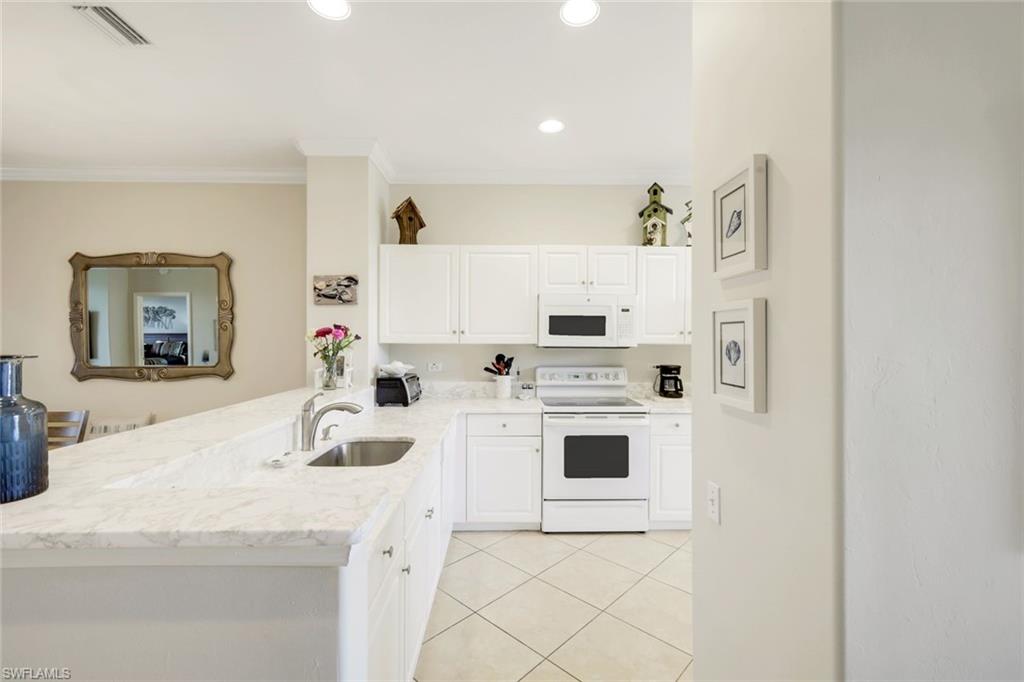 8253 Parkstone Pl 206 Property Photo 7
