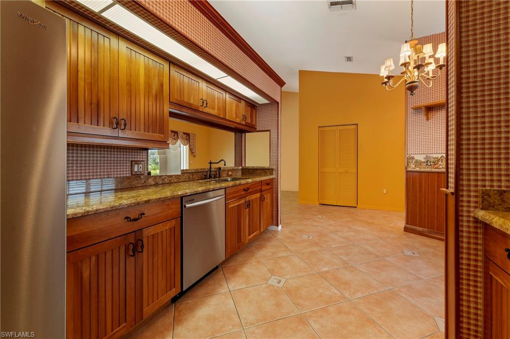 25151 Fairway Dunes Ct Property Photo 5