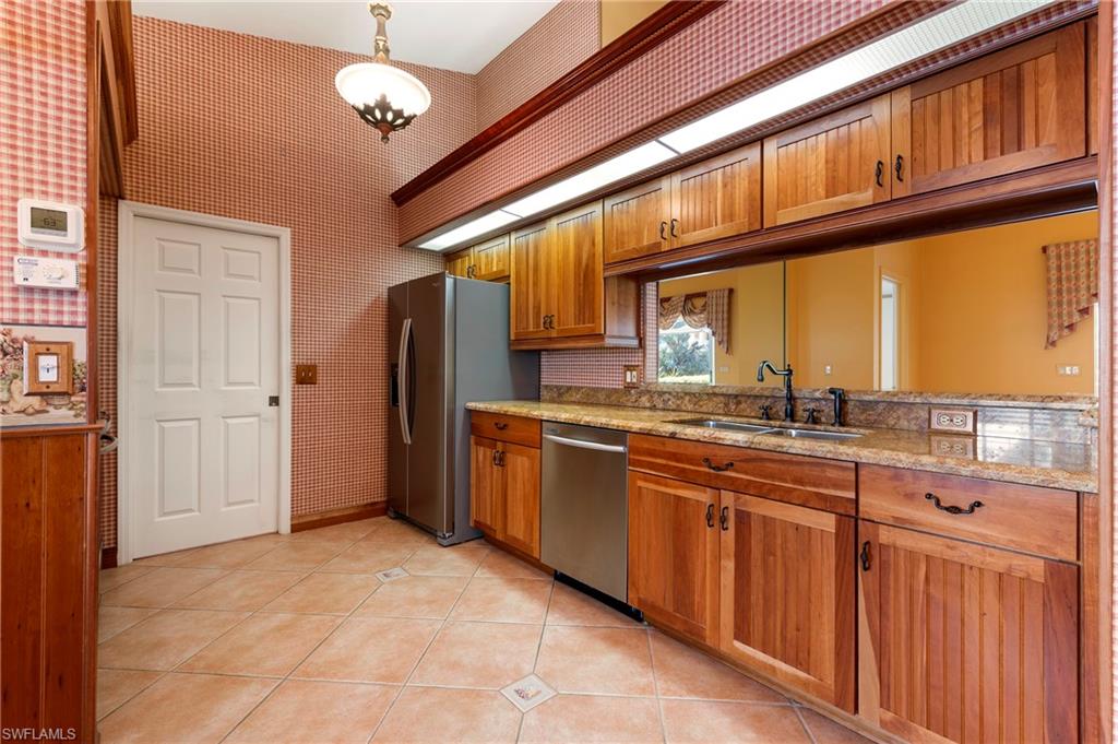 25151 Fairway Dunes Ct Property Photo 6