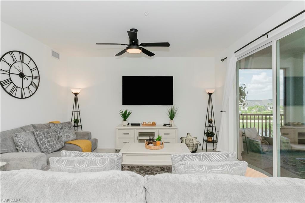 5835 Double Eagle Cir 4733 Property Photo 7