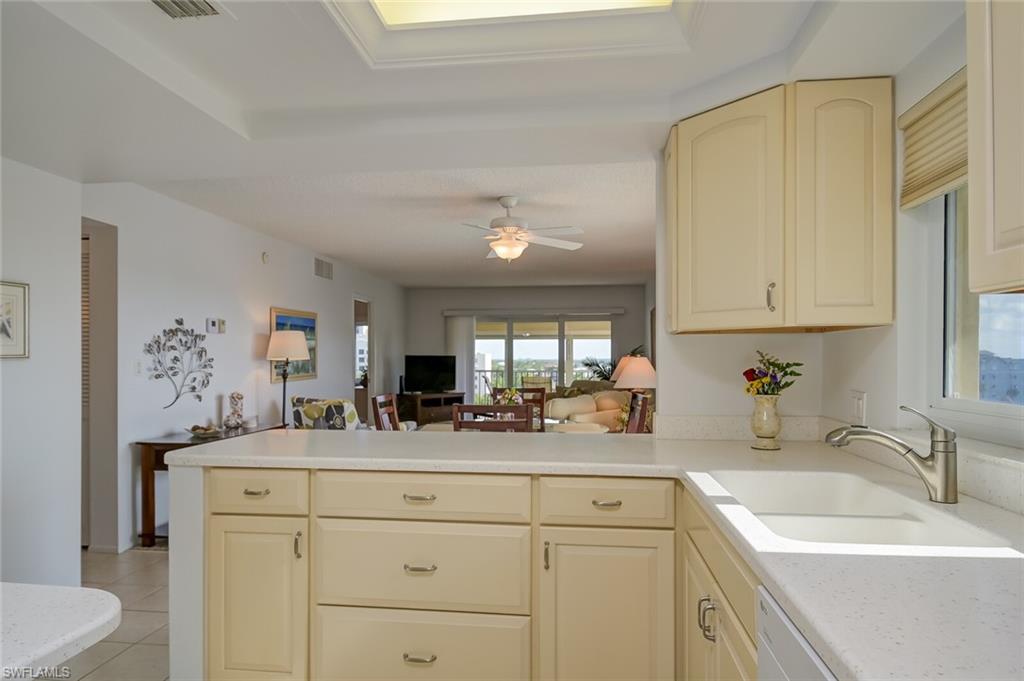 6900 Estero Blvd # 701 Property Photo 11