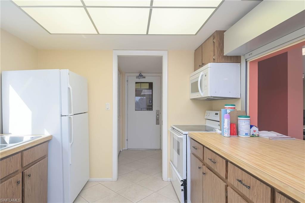 6900 Estero Blvd # 701 Property Photo 32