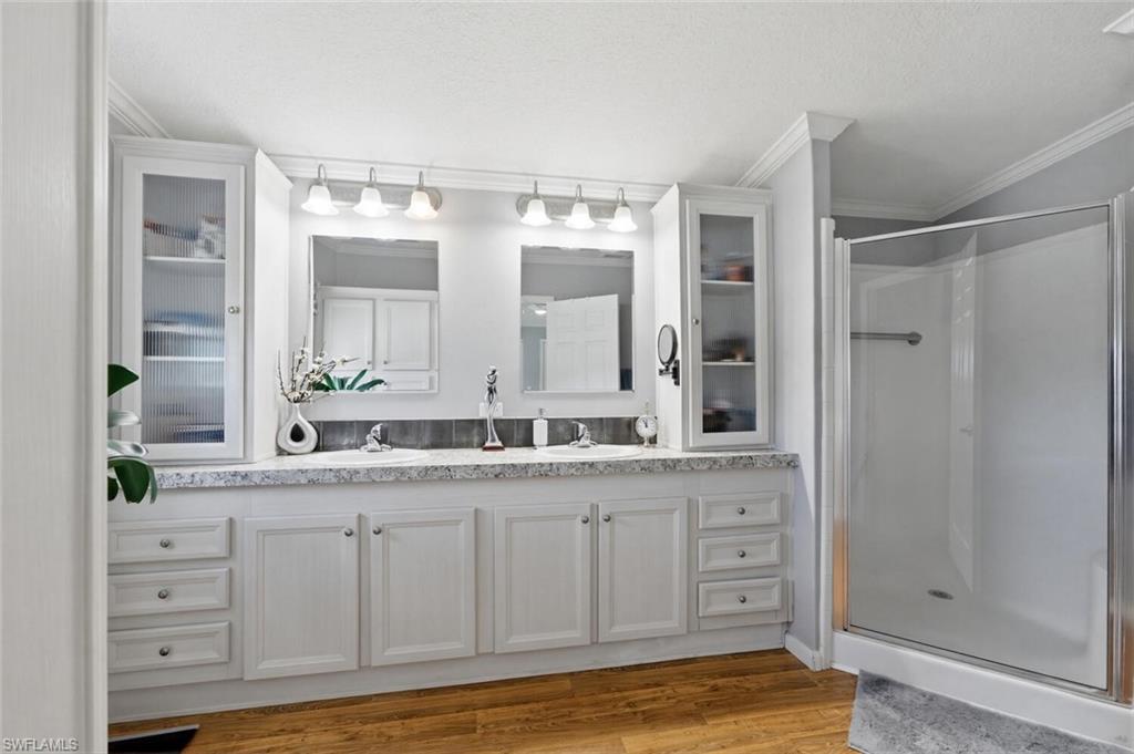 561 Charlemagne Blvd Property Photo 13