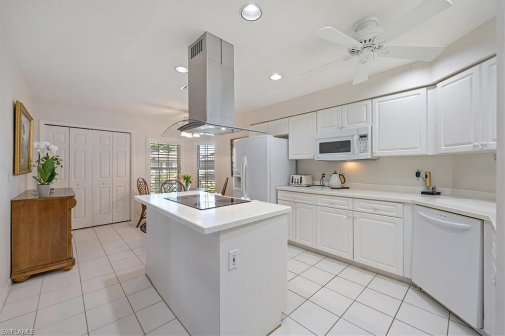 203 Via Perignon 2-4 Property Photo 7
