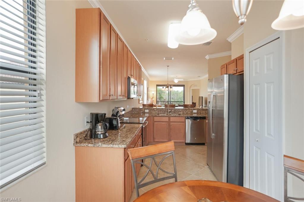 9731 Acqua Ct 531 Property Photo 7