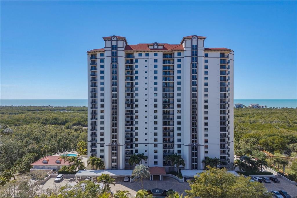 7225 Pelican Bay Blvd 305 Property Photo 29
