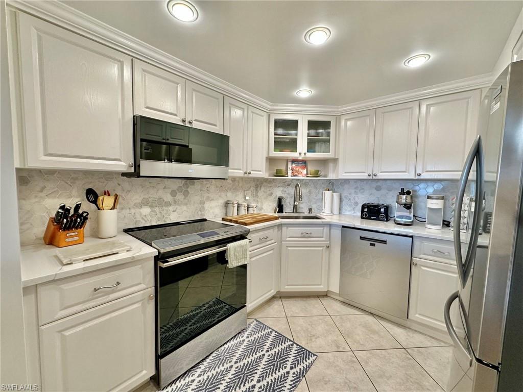 1 Bluebill Ave 604 Property Photo 2