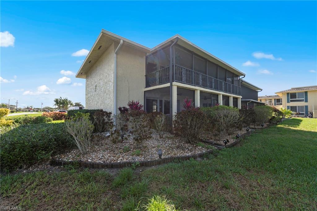 84 Glades Blvd 2 Property Photo 27