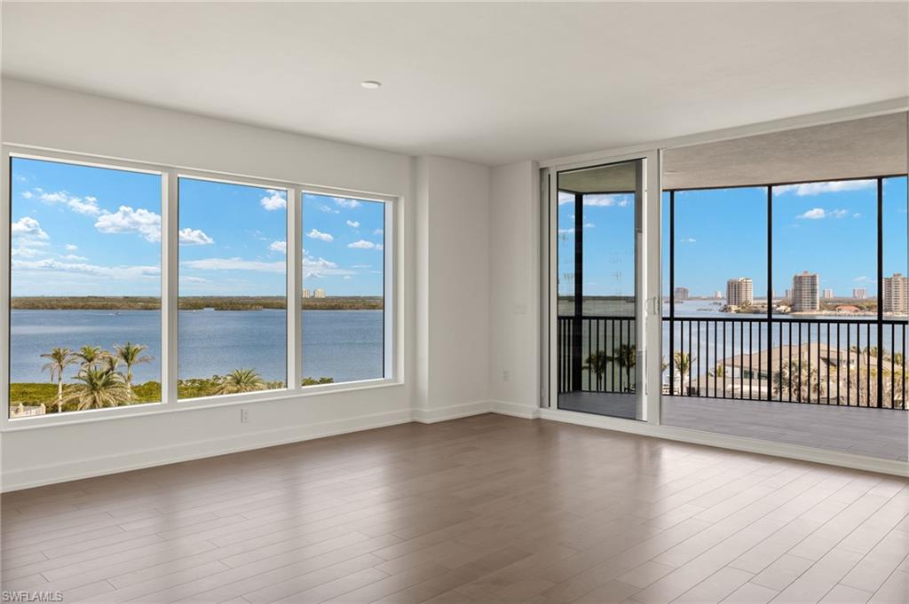 4142 Bay Beach Ln 901 Property Photo 8