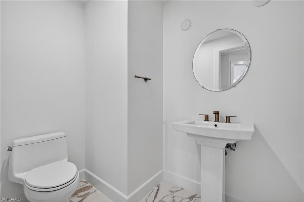 4142 Bay Beach Ln 901 Property Photo 22