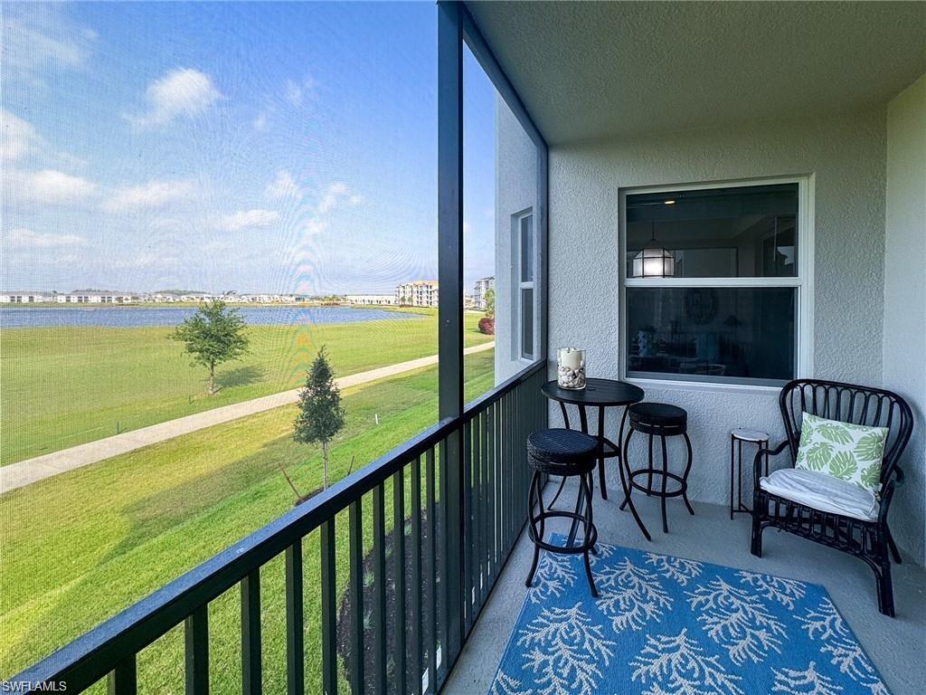 5651 Double Eagle Cir 4323 Property Photo 2